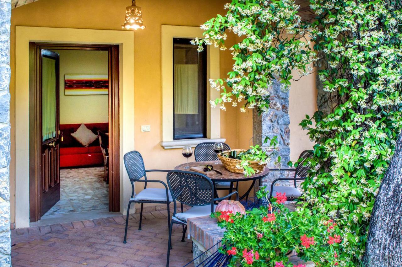 Aparthotel E Villamirella 2*