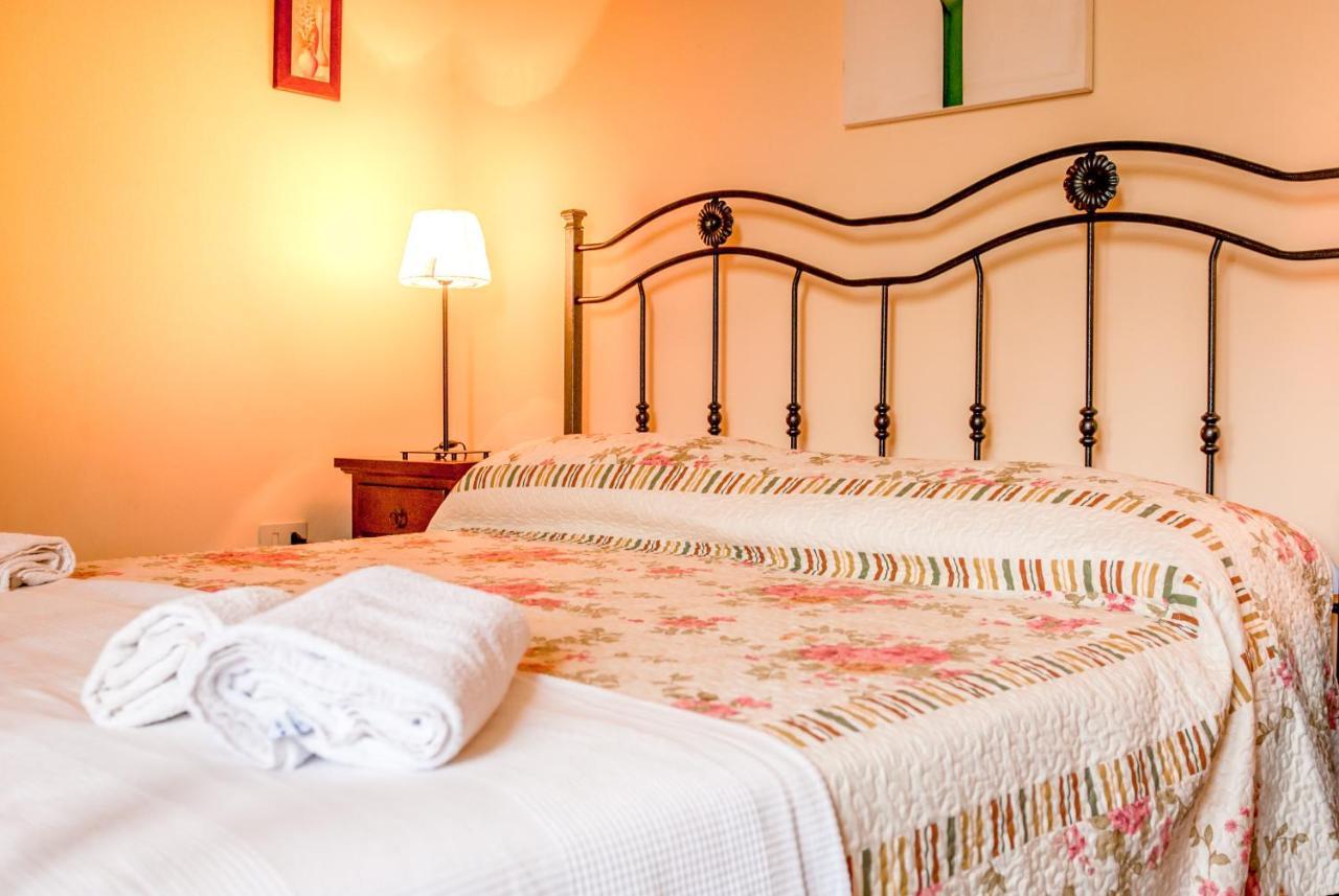 E Villamirella Aparthotel